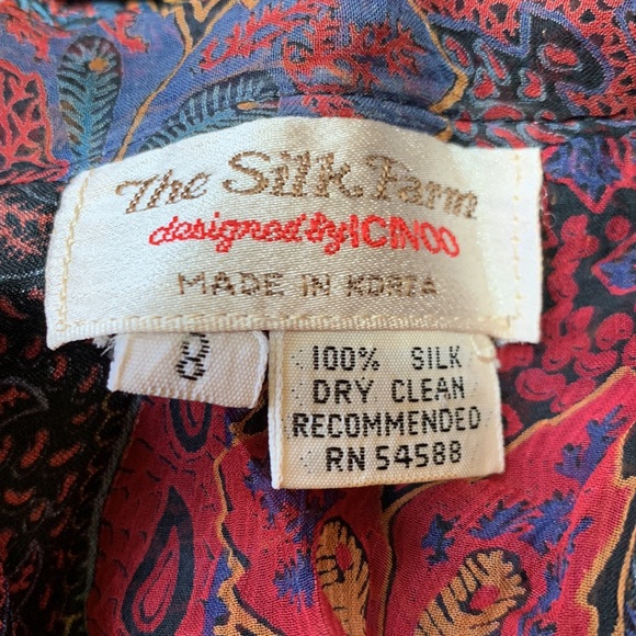 Vintage silk skirt by The Silk Farm 100% silk, can not find skirts like this - Picture 2 of 5